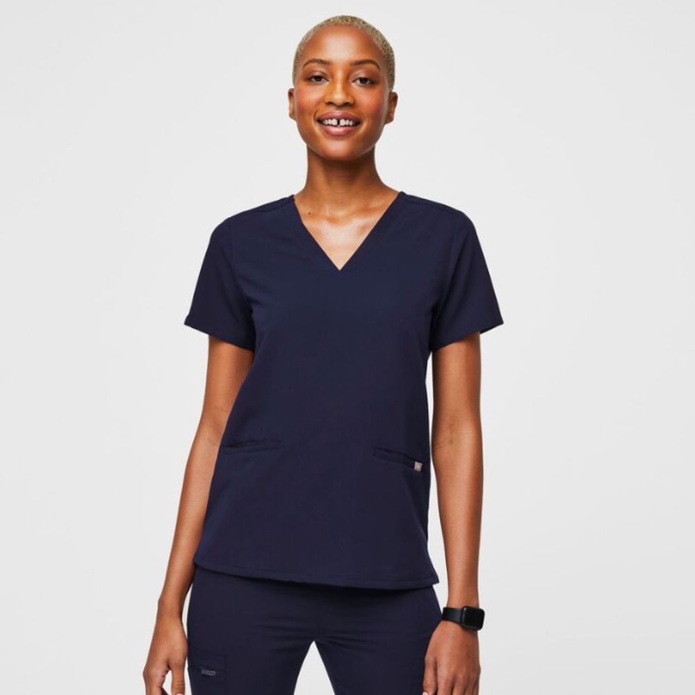 Figs Casma Three-Pocket Scrub Top™